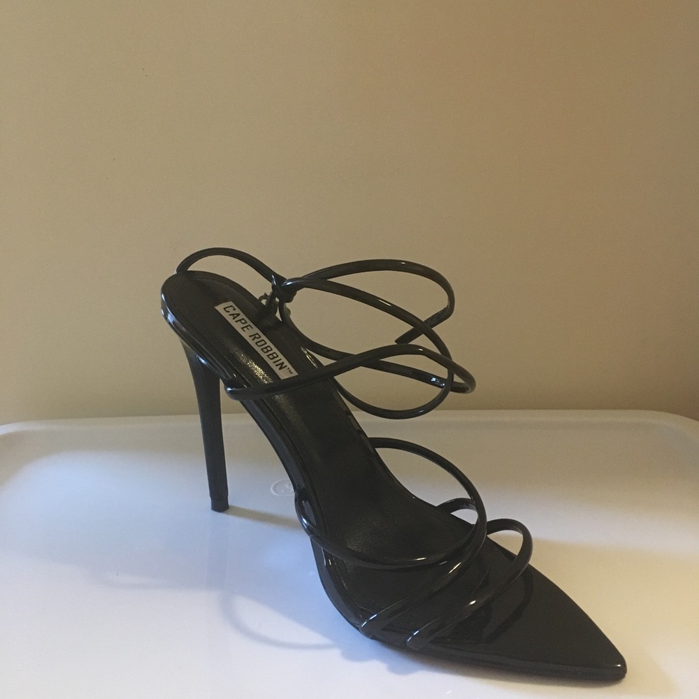 Black jelly pointed toe sandals